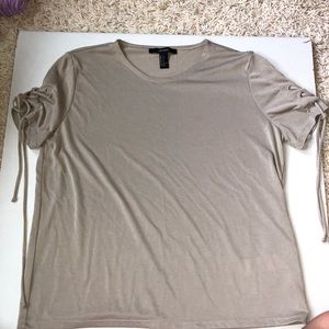 Forever 21 lace up sleve ❤️(sale)
